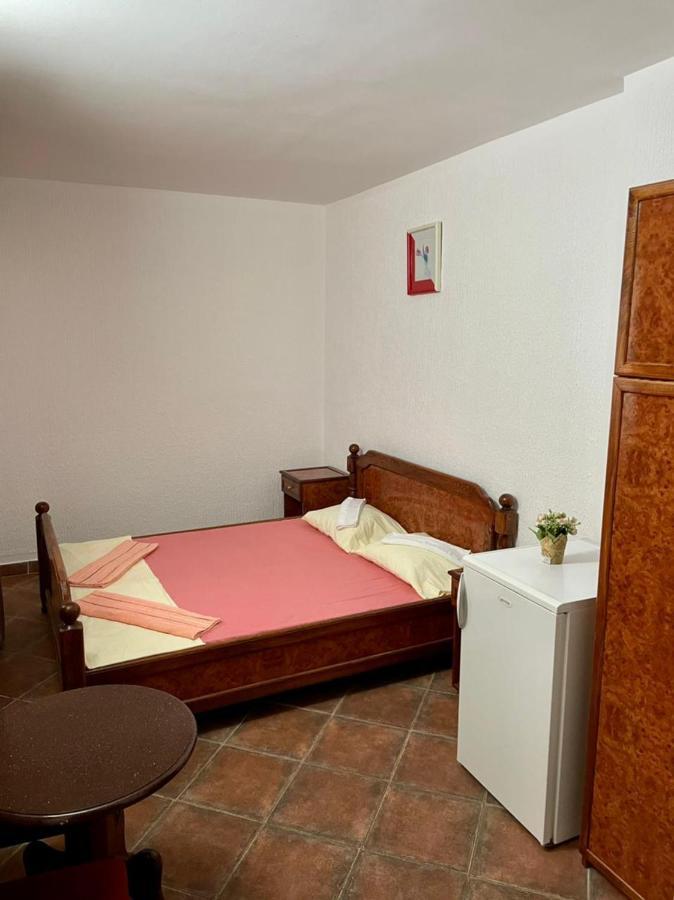 Vila Monte Hotel Budva Buitenkant foto