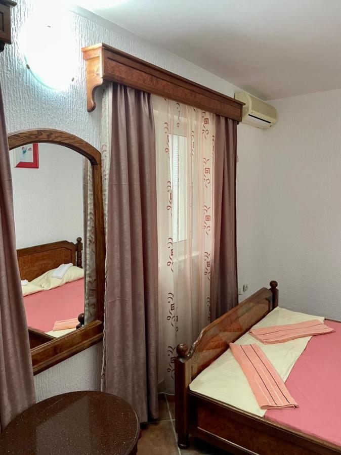 Vila Monte Hotel Budva Buitenkant foto