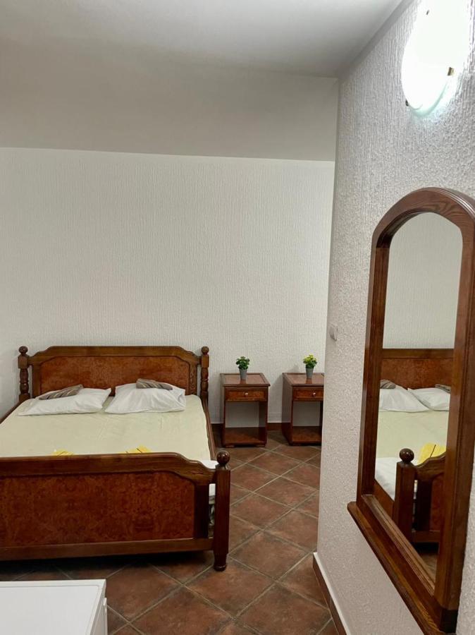 Vila Monte Hotel Budva Buitenkant foto