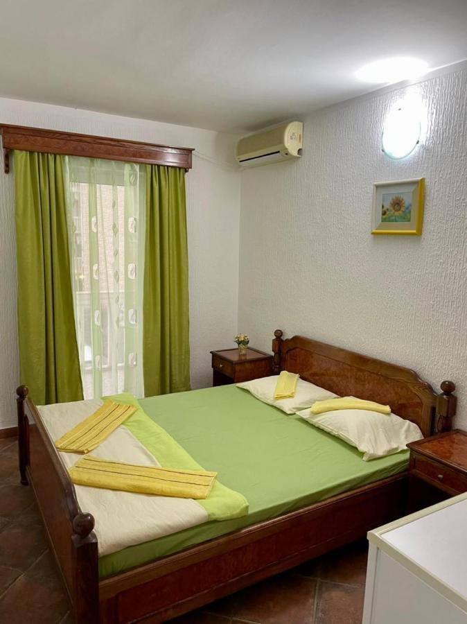 Vila Monte Hotel Budva Buitenkant foto