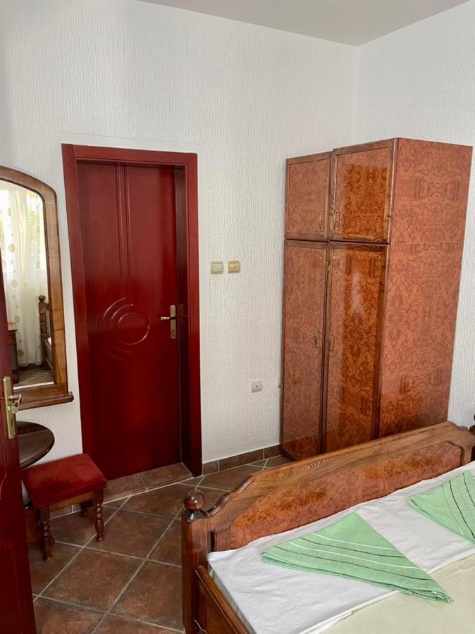 Vila Monte Hotel Budva Buitenkant foto