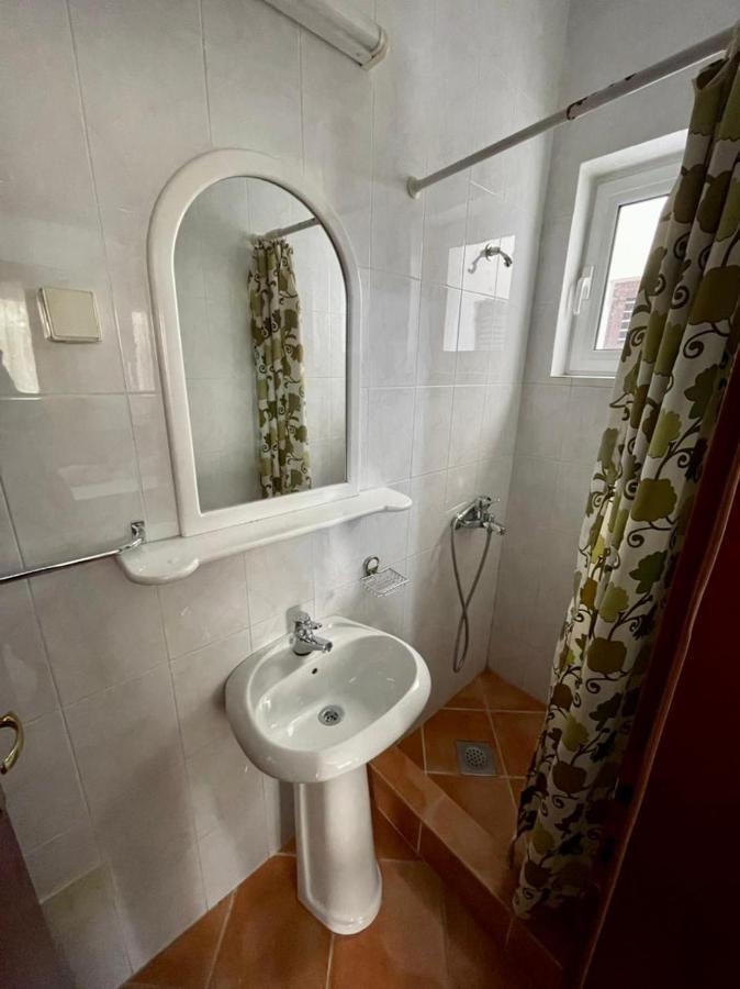Vila Monte Hotel Budva Buitenkant foto