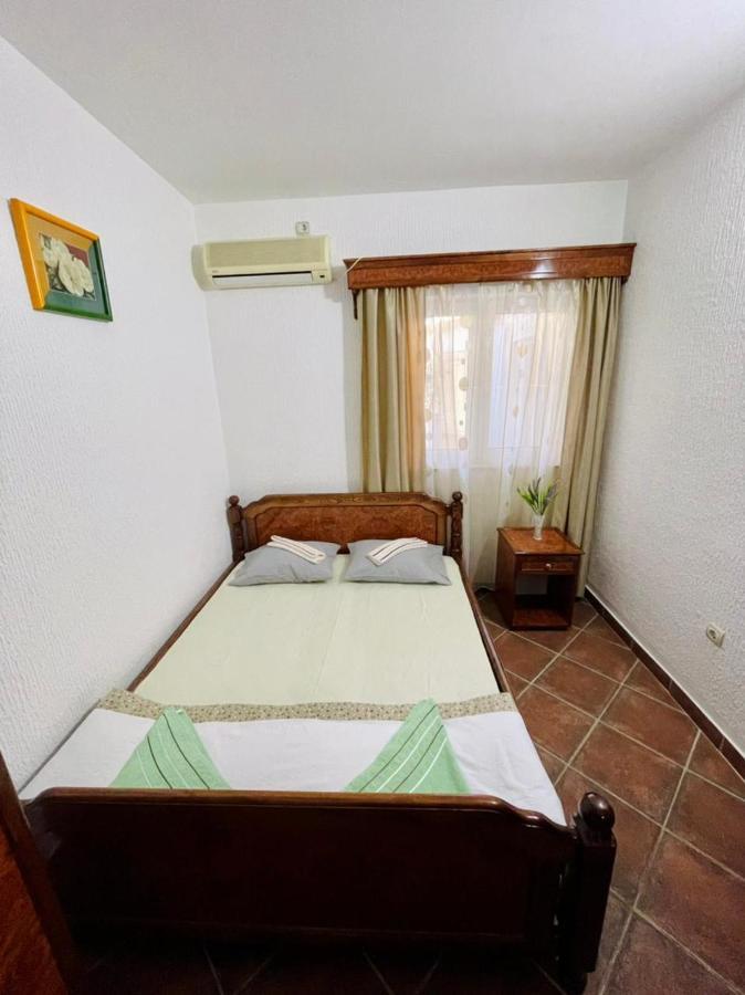 Vila Monte Hotel Budva Buitenkant foto