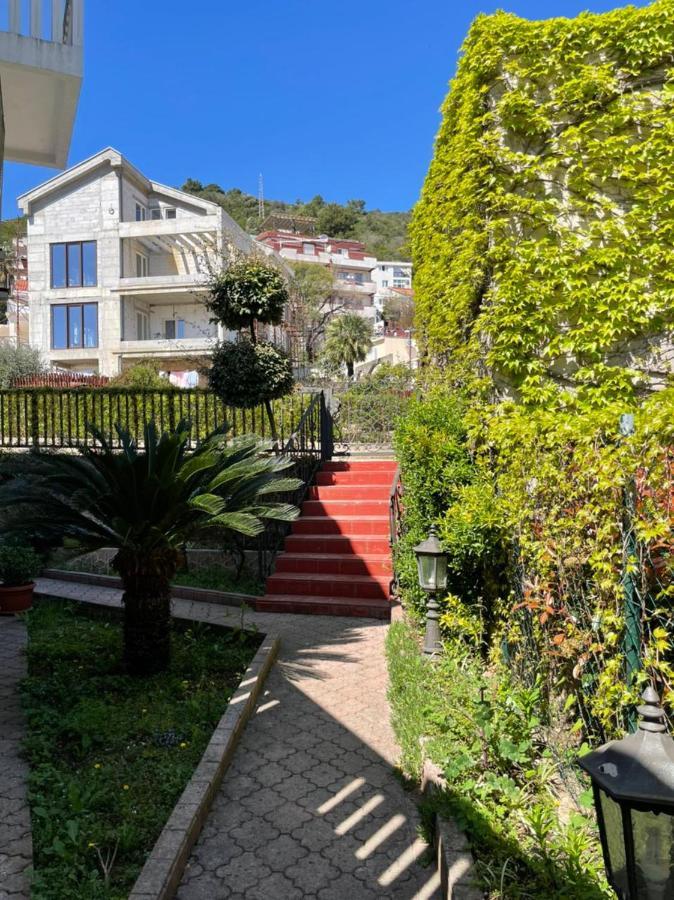 Vila Monte Hotel Budva Buitenkant foto