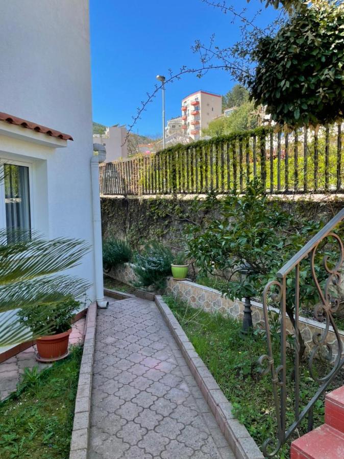 Vila Monte Hotel Budva Buitenkant foto