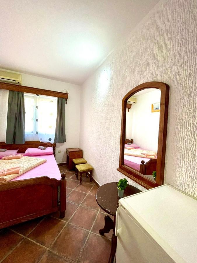 Vila Monte Hotel Budva Buitenkant foto